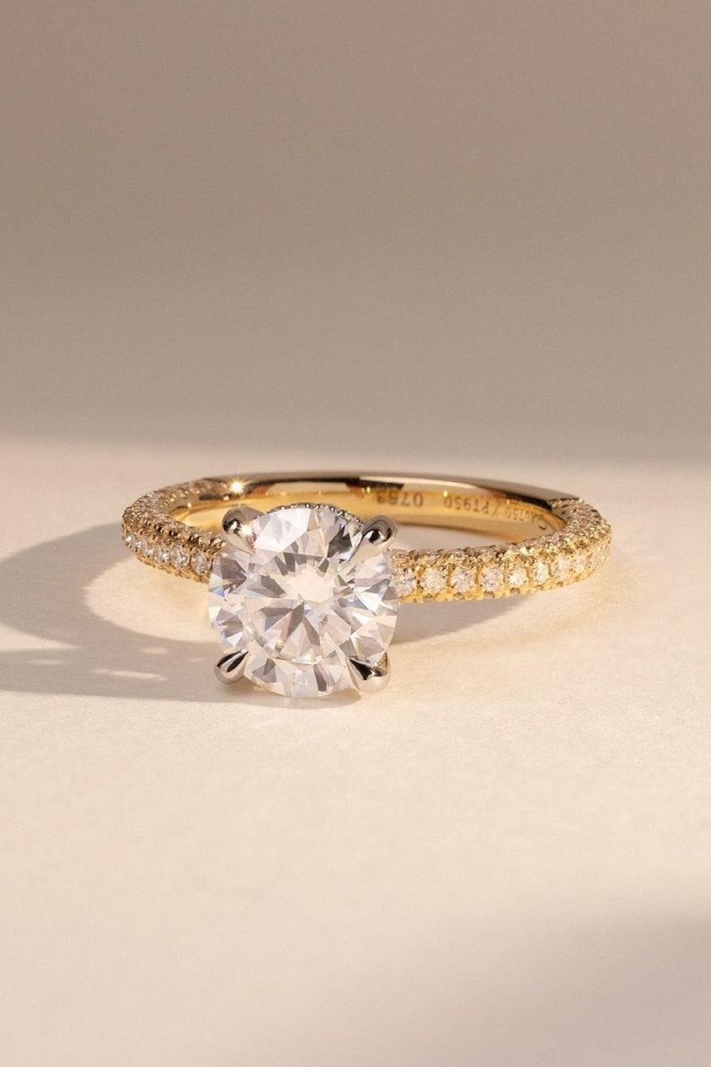 2ct The Aura Hidden Halo Round Cut Lab-Grown Diamond Ring in 14K Yellow Gold
