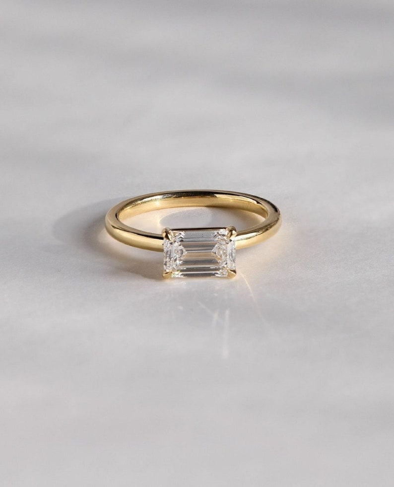 2ct East-West Emerald Cut Lab-Grown Diamond Solitaire Ring in 14K Gold