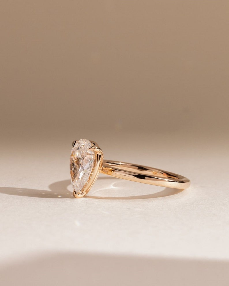 3ct Aurielle Pear-Cut Lab Grown Diamond Solitaire Rose gold ring