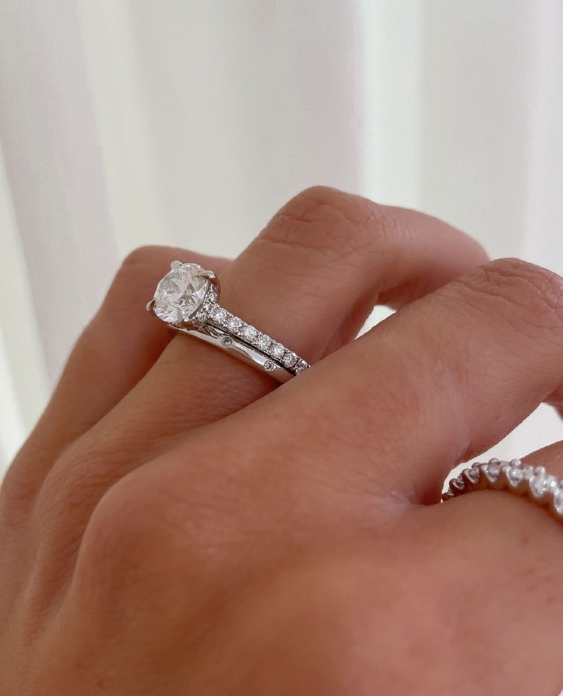 2ct Timeless Round Brilliant Hidden Halo Engagement Set
