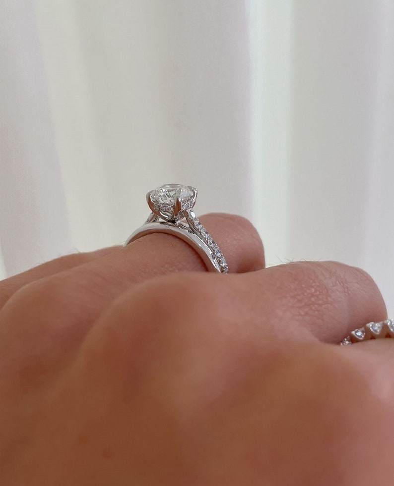 2ct Timeless Round Brilliant Hidden Halo Engagement Set