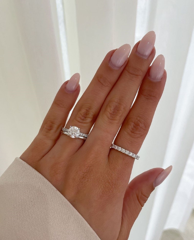 2ct Timeless Round Brilliant Hidden Halo Engagement Set