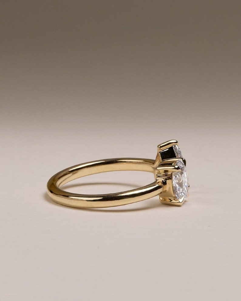 6ct Duo-Stone 3ct Pear & 3ct Oval Diamond Open Band Ring – 14K Gold Toi et Moi Engagement Ring