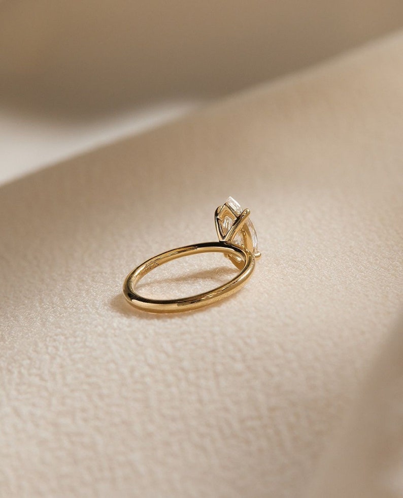 1.50ct Marquise Diamond Solitaire Ring in Gold – Dainty Luxury Ring