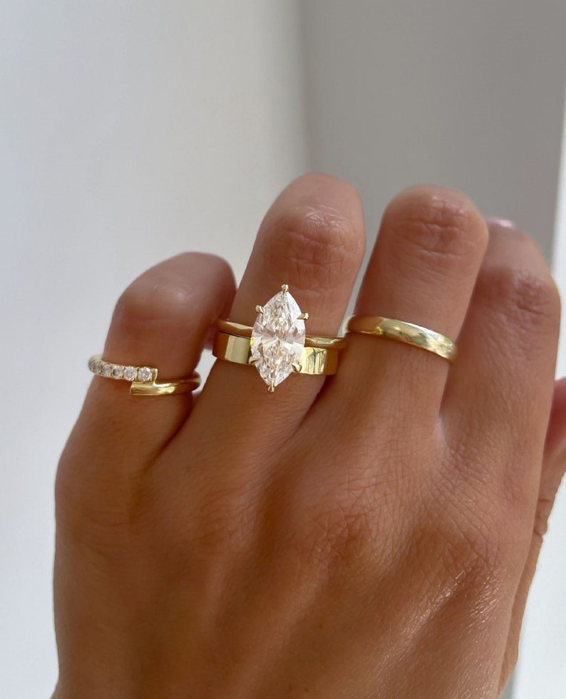 2.50ct Marquise Cut Lab-Grown Diamond Solitaire Ring in 14K Yellow Gold