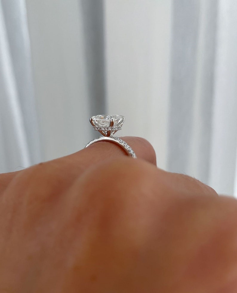 2.50ct Elegant Princess-Cut Lab-Grown Diamond Hidden Halo Ring with Pave Band