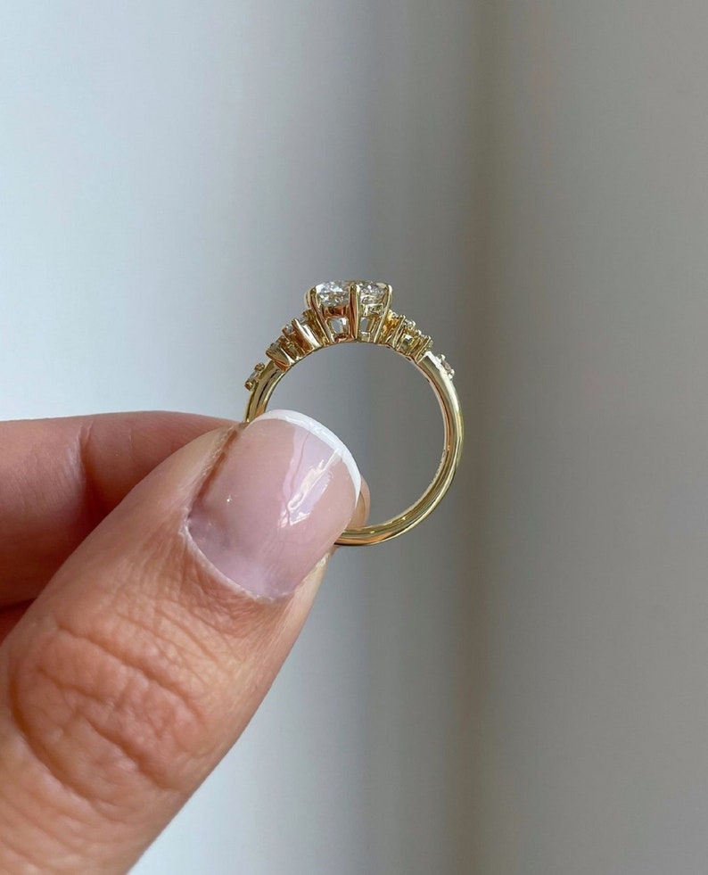 3ct Elegant Round Cut Diamond Cluster Engagement Ring – Gold Band Minimalist Luxury