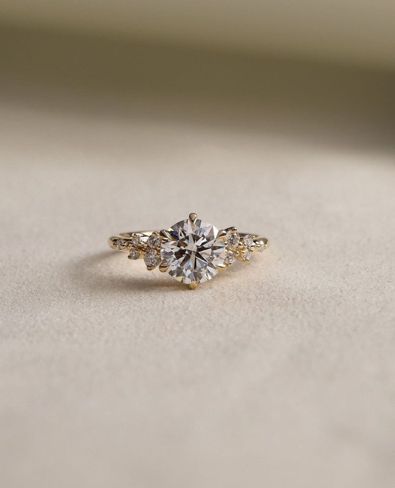 3ct Elegant Round Cut Diamond Cluster Engagement Ring – Gold Band Minimalist Luxury