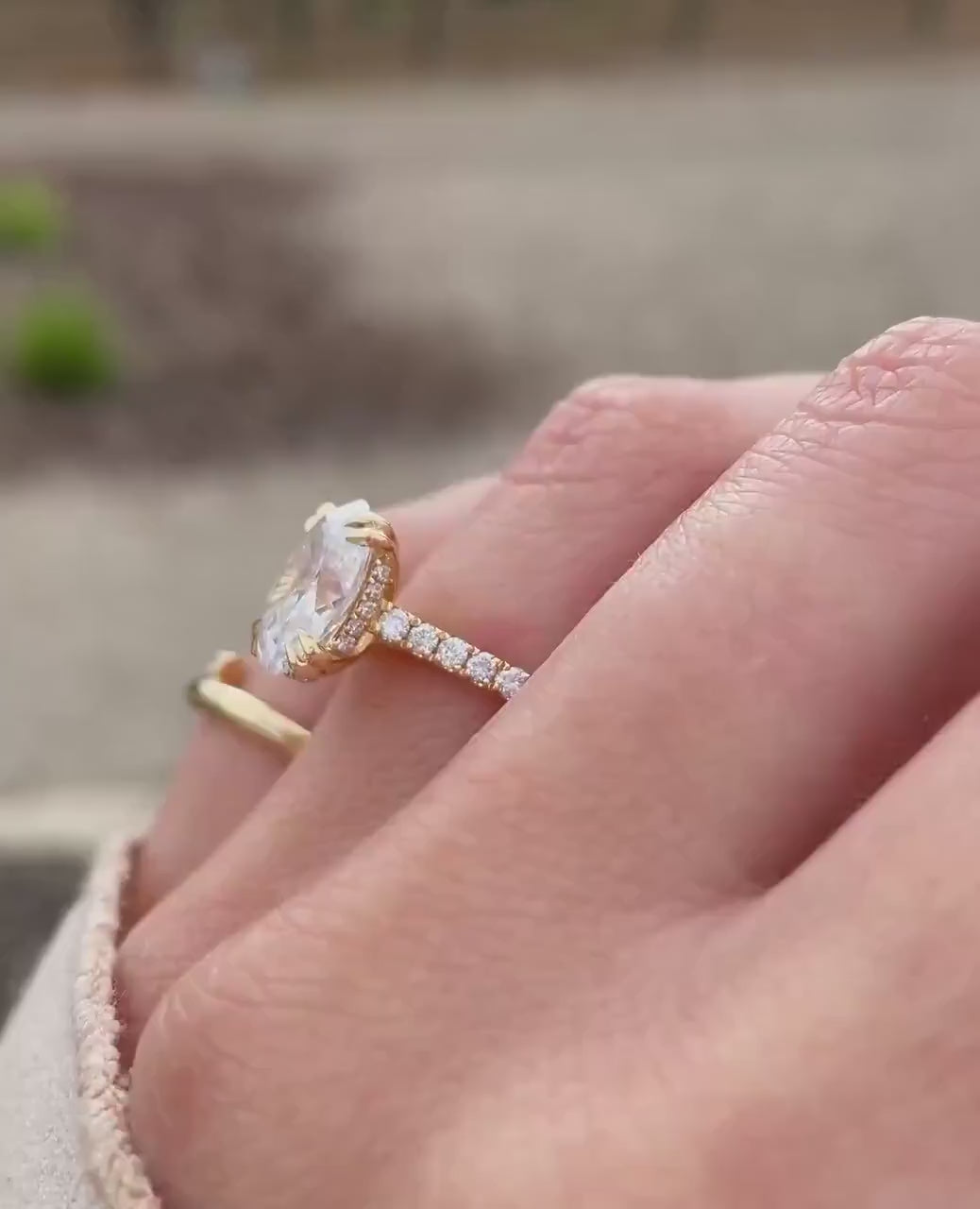 3ct Elegant Oval Cut Diamond Engagement Ring IGI Certified