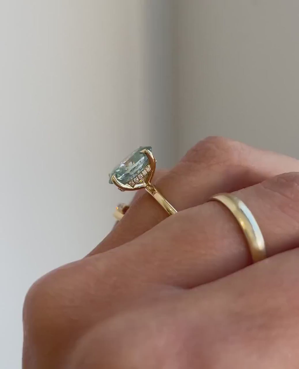 3ct Oval Cut Lab-Grown Diamond Engagement Ring in Solid Gold – Minimalist Elegant Statement Ring